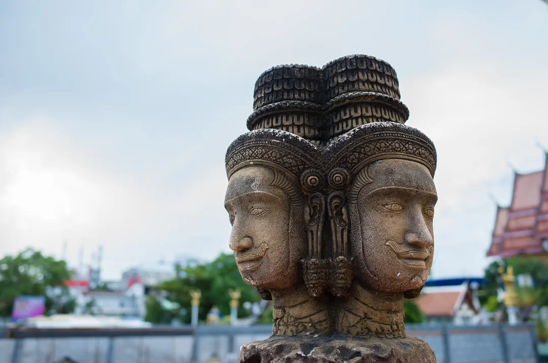 泰国三面佛.webp
