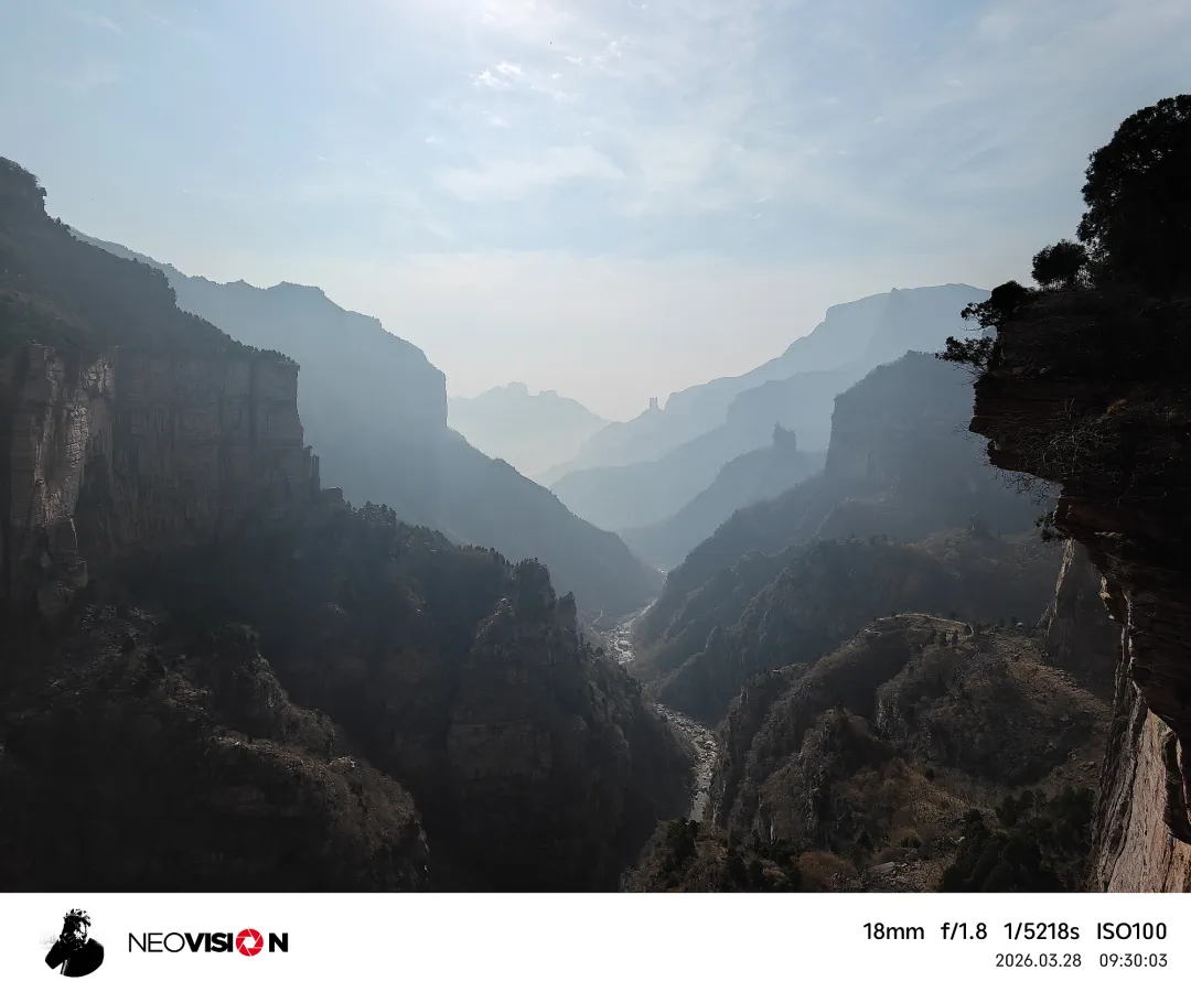 抱犊 (2).webp 抱犊 (2).webp